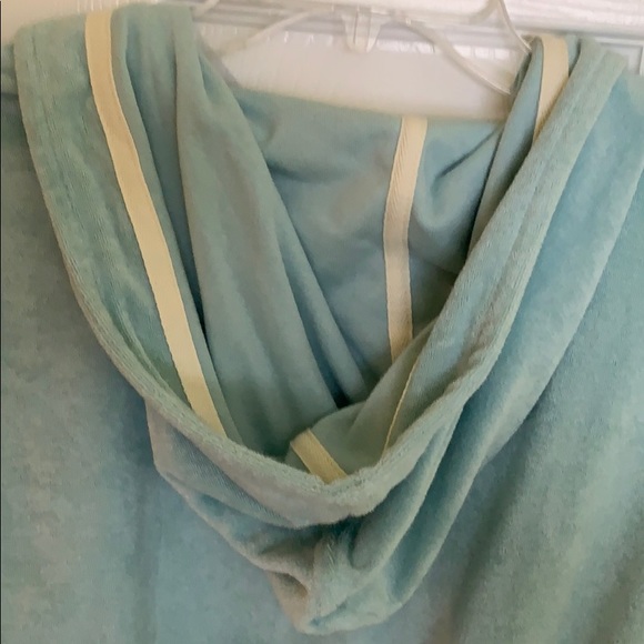 Hooded terry bathrobe - Picture 3 of 3